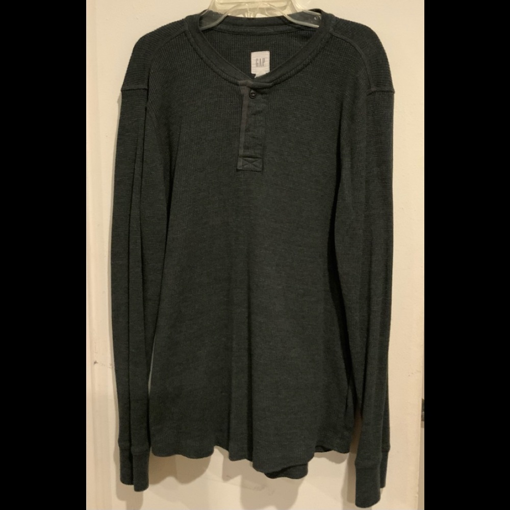 GAP long sleeve shirt